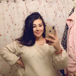 Meet your Posher, Leslie